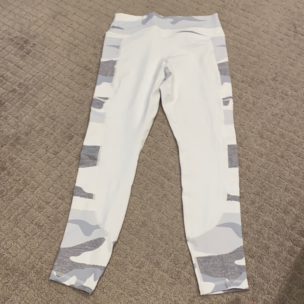 Curves and Combat boots NWOT leggings size L
